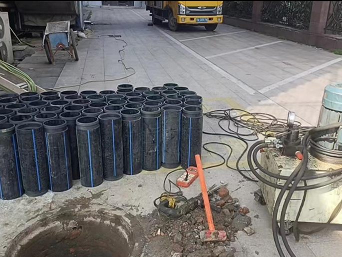 民众镇PE置换管厂家 DN315置换管 非开挖管短管置换